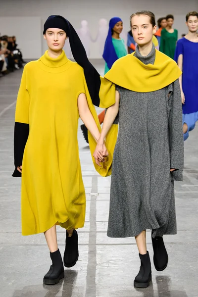 Look 61